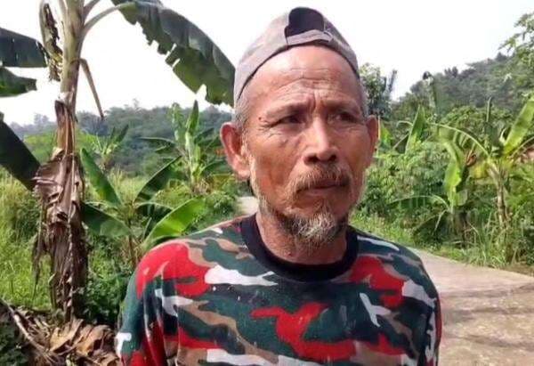 Cerita Warga Detik-Detik Menegangkan Pesawat Latih Jatuh di Bogor Cerita Warga Detik-Detik Menegangkan Pesawat Latih Jatuh di Bogor