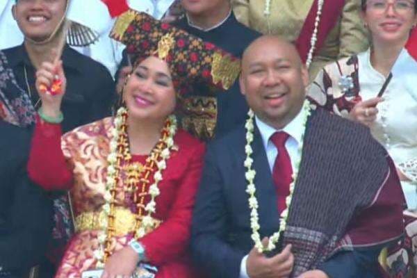 Pesona Titiek Soeharto di Istana Merdeka, Anggun dengan Busana Adat Merah pada HUT ke-80 RI Pesona Titiek Soeharto di Istana Merdeka, Anggun dengan Busana Adat Merah pada HUT ke-80 RI