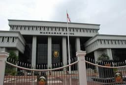 Petinggi Mahkamah Agung Dilaporkan ke Komisi Yudisial karena Ditraktir Makan Pengacara