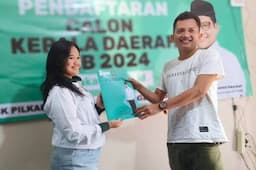 Pilkada Kota Tangerang 2024, Rektor UMT Serahkan Berkas Pendaftaran ke PKB