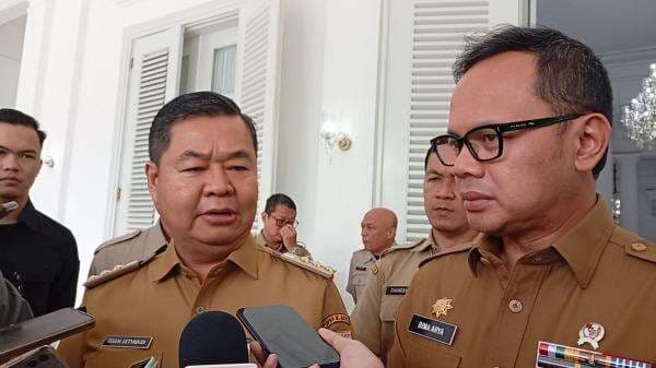 Soal Poligami ASN, Pj Gubernur: Bukan Mempermudah Justru Memperketat Aturan! Soal Poligami ASN, Pj Gubernur: Bukan Mempermudah Justru Memperketat Aturan!