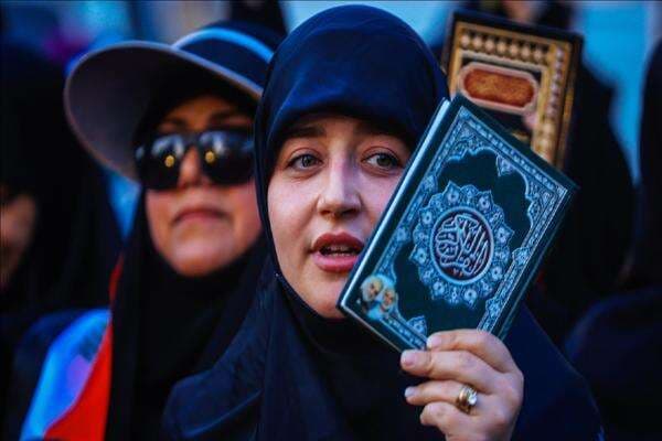 PM Negara NATO Ini Ingin Batasi Praktik Islam, Termasuk Hapus Ruang Salat di Kampus PM Negara NATO Ini Ingin Batasi Praktik Islam, Termasuk Hapus Ruang Salat di Kampus