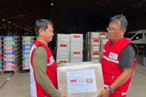 PMI Kirim Bantuan Kemanusiaan Senilai Rp800 Juta untuk Korban Gempa Myanmar PMI Kirim Bantuan Kemanusiaan Senilai Rp800 Juta untuk Korban Gempa Myanmar