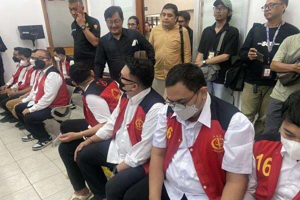 PN Jaksel Kembali Tunda Sidang Tuntutan Terdakwa Judi Online Komdigi PN Jaksel Kembali Tunda Sidang Tuntutan Terdakwa Judi Online Komdigi