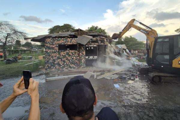Polda Metro Jaya Tetapkan Ketua GRIB Jaya Tangsel Tersangka Pendudukan Lahan BMKG Polda Metro Jaya Tetapkan Ketua GRIB Jaya Tangsel Tersangka Pendudukan Lahan BMKG