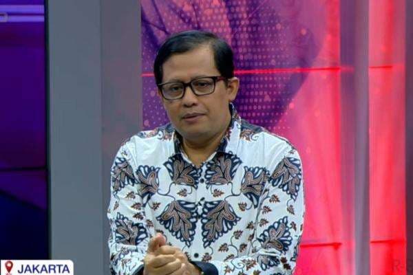 Polemik Ijazah Jokowi Berkepanjangan, Ubedilah Badrun Ungkap Penyebabnya Polemik Ijazah Jokowi Berkepanjangan, Ubedilah Badrun Ungkap Penyebabnya