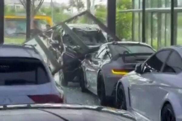 Polisi Dalami Unsur Kesengajaan Kasus Xpander Tabrak Porsche di Showroom PIK 2
