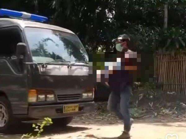 Geger! Satu Keluarga di Kediri Ditemukan Tewas Bersimbah Darah Geger! Satu Keluarga di Kediri Ditemukan Tewas Bersimbah Darah