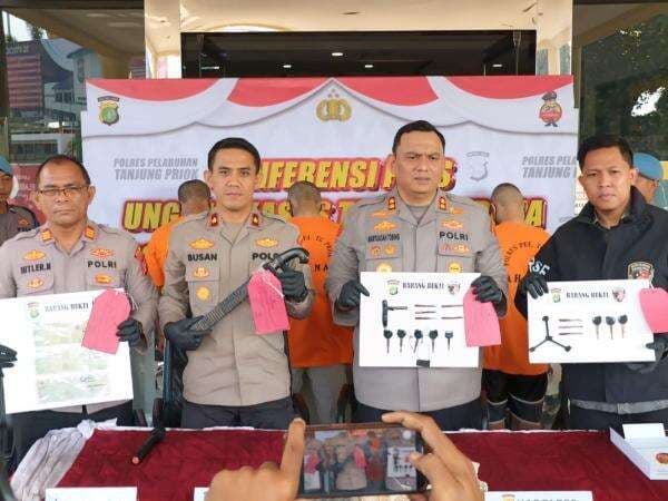 Polres Pelabuhan Tanjung Priok Sikat Curanmor Resahkan Warga, 4 Pelaku Ditangkap Polres Pelabuhan Tanjung Priok Sikat Curanmor Resahkan Warga, 4 Pelaku Ditangkap
