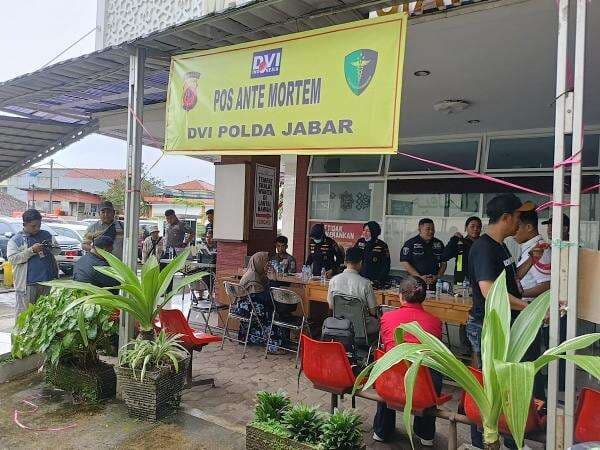 Polri Buka Posko DVI di RSUD Ciawi Identifikasi Korban Kecelakaan Maut GT Ciawi Polri Buka Posko DVI di RSUD Ciawi Identifikasi Korban Kecelakaan Maut GT Ciawi
