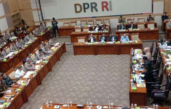 Polri Ajukan Anggaran Tambahan Sebesar Rp63,7 Triliun di 2026, Ini Peruntukannya Polri Ajukan Anggaran Tambahan Sebesar Rp63,7 Triliun di 2026, Ini Peruntukannya