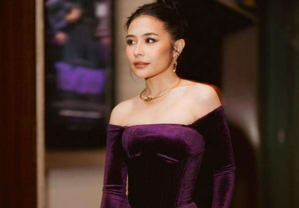 Potret Cantik Prilly Latuconsina Pamer Body Goals Pakai Off Shoulder Potret Cantik Prilly Latuconsina Pamer Body Goals Pakai Off Shoulder