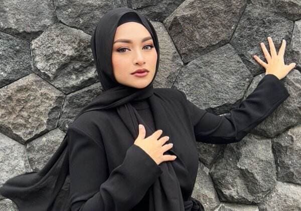 Potret Terbaru Nathalie Holscher Edisi Ramadhan, Cantik dalam balutan Hijab