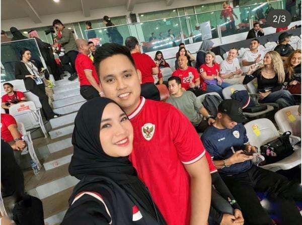 3 Potret Cantik Chacha Fredericha saat Dukung Langsung Timnas Indonesia vs Arab Saudi 3 Potret Cantik Chacha Fredericha saat Dukung Langsung Timnas Indonesia vs Arab Saudi