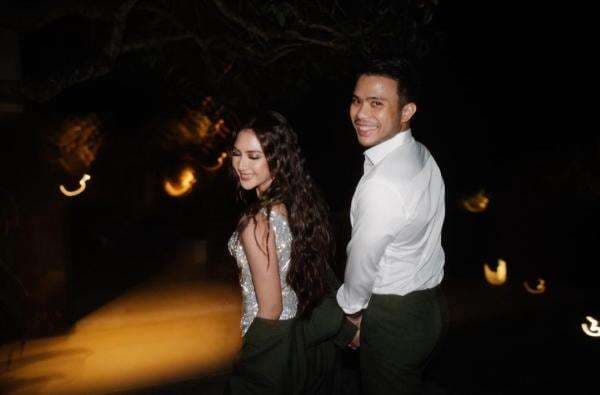 6 Potret Mesra Jessica Mila dan Yakup Hasibuan di Italia, Romantis di Amalfi Coast dan Trevi Fountain 6 Potret Mesra Jessica Mila dan Yakup Hasibuan di Italia, Romantis di Amalfi Coast dan Trevi Fountain