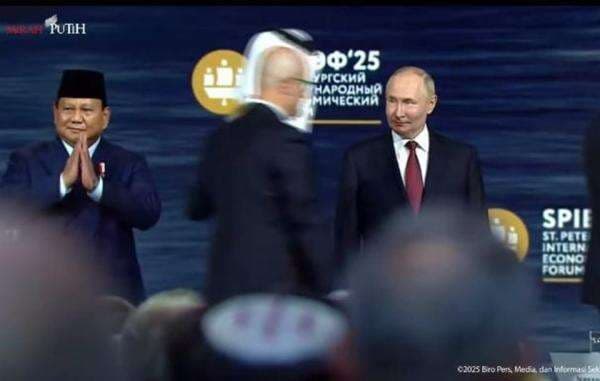 Prabowo dan Putin Satu Panggung di Forum Ekonomi Rusia, Disambut Gemuruh Tepuk Tangan Prabowo dan Putin Satu Panggung di Forum Ekonomi Rusia, Disambut Gemuruh Tepuk Tangan