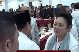 Prabowo Jabat Tangan Titiek Soeharto Usai Ditetapkan Jadi Presiden Terpilih