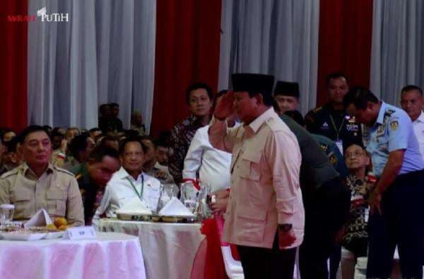 Prabowo: Kita TNI Selalu Dituduh Mau Jadi Diktator Prabowo: Kita TNI Selalu Dituduh Mau Jadi Diktator