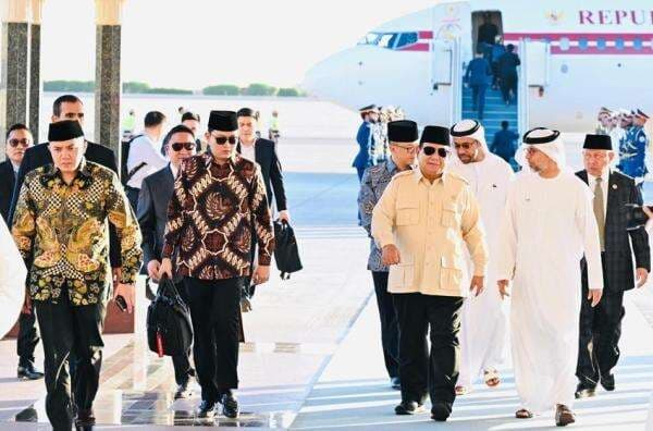 Prabowo Tiba di Abu Dhabi, Bakal Bertemu Presiden Uni Emirat Arab Prabowo Tiba di Abu Dhabi, Bakal Bertemu Presiden Uni Emirat Arab