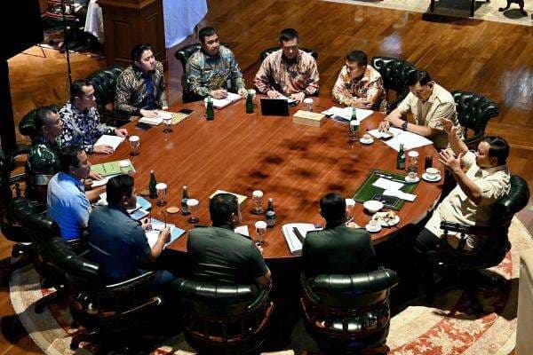 Prabowo Kumpulkan Petinggi TNI di Hambalang, Bahas Pertahanan dan Kedaulatan Prabowo Kumpulkan Petinggi TNI di Hambalang, Bahas Pertahanan dan Kedaulatan