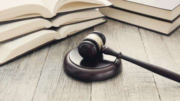 Prabowo Naikkan Gaji Hakim, KY: Harus Diikuti Komitmen Moral Jaga Integritas Prabowo Naikkan Gaji Hakim, KY: Harus Diikuti Komitmen Moral Jaga Integritas