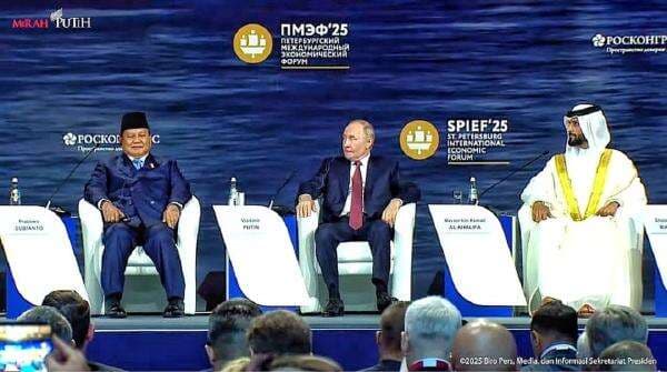 Prabowo Satu Panggung dengan Putin di Forum Ekonomi Internasional Prabowo Satu Panggung dengan Putin di Forum Ekonomi Internasional