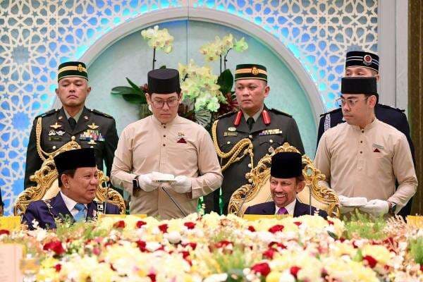 Prabowo Santap Siang Bareng Sultan Brunei, Pererat Hubungan Kedua Negara Prabowo Santap Siang Bareng Sultan Brunei, Pererat Hubungan Kedua Negara