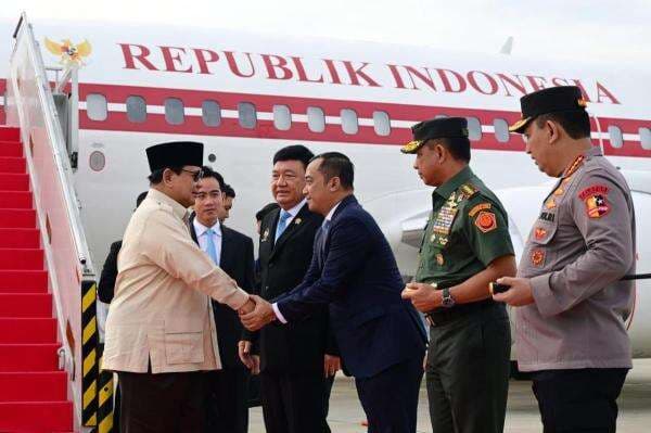Prabowo Tiba di RI usai Lawatan Timur Tengah-Turki, Disambut Gibran dan Budi Gunawan Prabowo Tiba di RI usai Lawatan Timur Tengah-Turki, Disambut Gibran dan Budi Gunawan