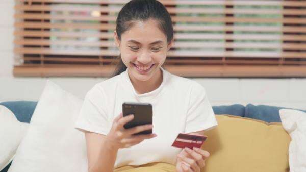 Praktis dan Efisien, Ini Cara Mudah Pesan Tiket Kereta Api di Traveloka Praktis dan Efisien, Ini Cara Mudah Pesan Tiket Kereta Api di Traveloka