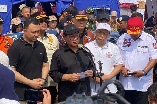 Pramono Minta Pengurusan Surat-surat Korban Kebakaran Kapuk Muara Dipermudah Pramono Minta Pengurusan Surat-surat Korban Kebakaran Kapuk Muara Dipermudah