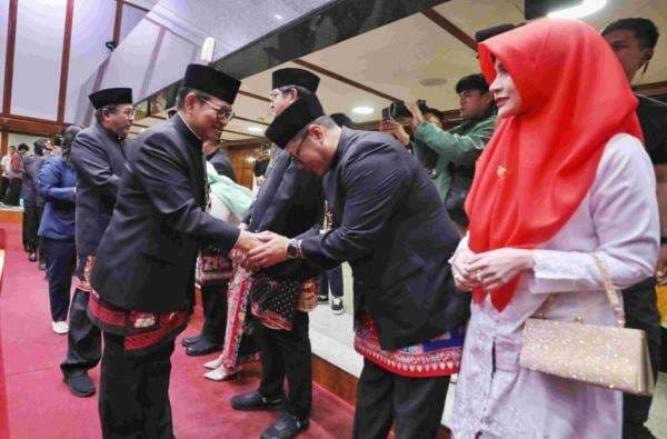 Pramono Lantik 59 Pejabat Pemprov DKI Jakarta, Wali Kota hingga Kadis Pramono Lantik 59 Pejabat Pemprov DKI Jakarta, Wali Kota hingga Kadis