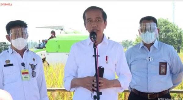 Presiden Jokowi Perintahkan Banjiri Pasar dengan Stok Beras Bulog
