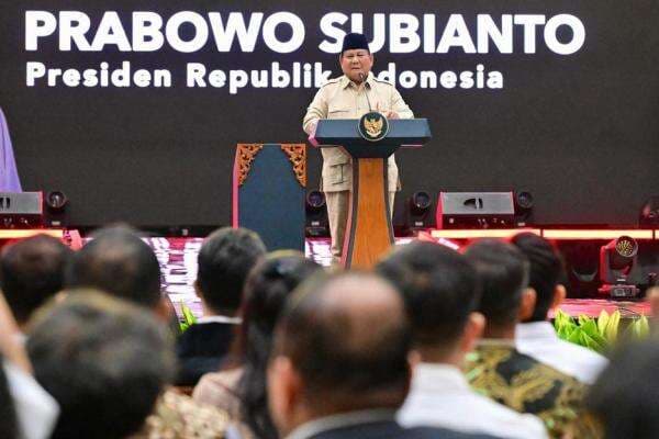 Presiden Prabowo Sebut Angka Pengangguran dan Kemiskinan Absolut Menurun Presiden Prabowo Sebut Angka Pengangguran dan Kemiskinan Absolut Menurun