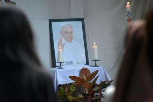 Presiden Prabowo Titipkan Surat Pribadi untuk Pemerintah Vatikan Presiden Prabowo Titipkan Surat Pribadi untuk Pemerintah Vatikan