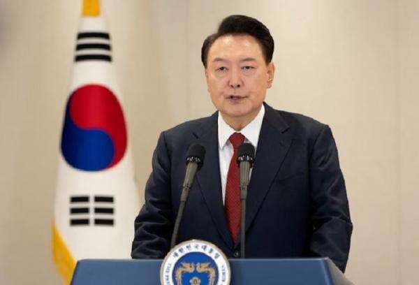 Pengadilan Korsel Keluarkan Surat Penangkapan untuk Presiden Yoon Suk Yeol Pengadilan Korsel Keluarkan Surat Penangkapan untuk Presiden Yoon Suk Yeol