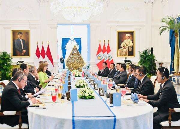 Selada Ayam Bali Jadi Menu Jamuan Kenegaraan untuk Presiden Peru Selada Ayam Bali Jadi Menu Jamuan Kenegaraan untuk Presiden Peru