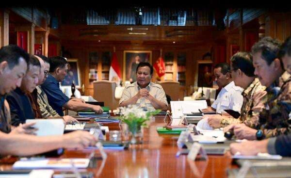 Usai Salat Id di Istiqlal, Prabowo Open House Istana Bareng Rakyat hingga Pejabat Usai Salat Id di Istiqlal, Prabowo Open House Istana Bareng Rakyat hingga Pejabat
