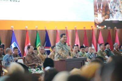 Pesan Prabowo di Silaturahmi KIM: Sampingkan Urusan Pribadi, Utamakan Kepentingan Rakyat Pesan Prabowo di Silaturahmi KIM: Sampingkan Urusan Pribadi, Utamakan Kepentingan Rakyat