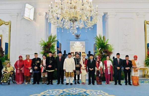 Puji Diplomasi Prabowo, Gibran: Kita Doakan Bapak Presiden Panjang Umur Puji Diplomasi Prabowo, Gibran: Kita Doakan Bapak Presiden Panjang Umur