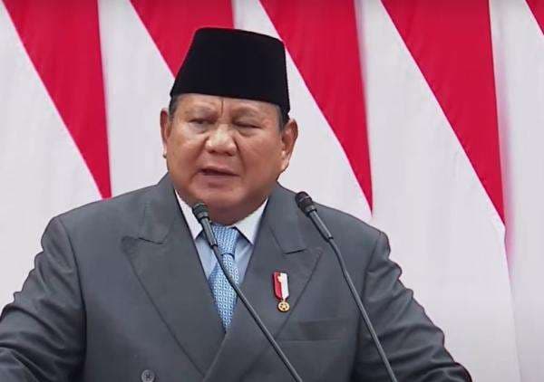 Prabowo Perintahkan Danantara Bereskan BUMN: Komisaris Banyak Banget dan Hilangkan Tantiem! Prabowo Perintahkan Danantara Bereskan BUMN: Komisaris Banyak Banget dan Hilangkan Tantiem!