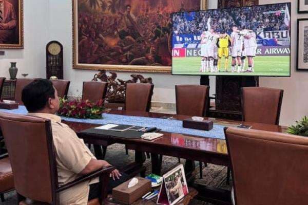 Prabowo Nonton Laga Timnas Indonesia vs Jepang, Saksikan Kekalahan Tragis Prabowo Nonton Laga Timnas Indonesia vs Jepang, Saksikan Kekalahan Tragis