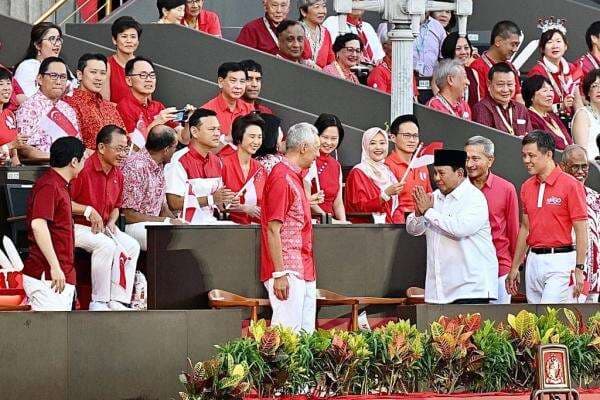 Presiden Prabowo Hadiri Parade Hari Nasional Singapura, Disambut Riuh Penonton Presiden Prabowo Hadiri Parade Hari Nasional Singapura, Disambut Riuh Penonton