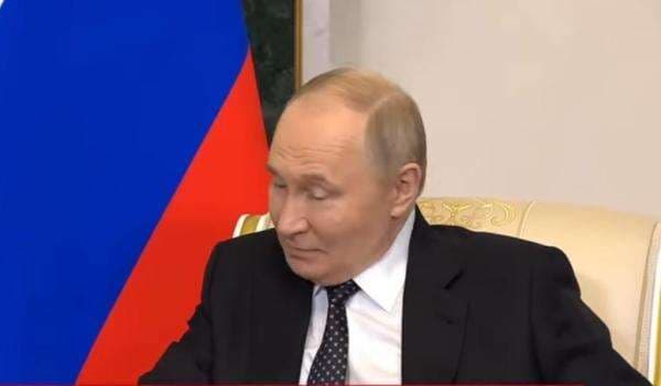 Putin Jamu Kedatangan Prabowo: Senang Bertemu Bapak di Sini, Selamat Datang Putin Jamu Kedatangan Prabowo: Senang Bertemu Bapak di Sini, Selamat Datang