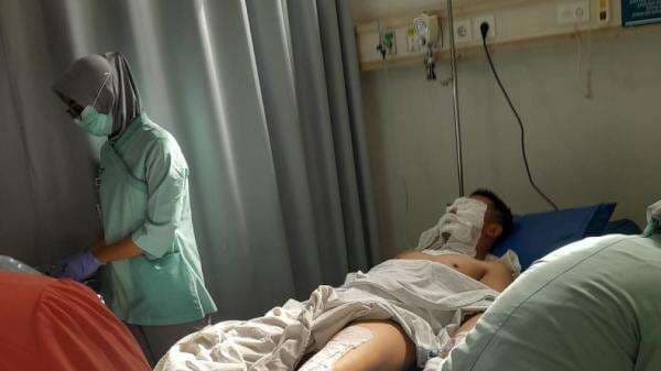 Pria di Bekasi Diteror Sosok Misterius, Disiram Air Keras hingga Mobil Dibakar Pria di Bekasi Diteror Sosok Misterius, Disiram Air Keras hingga Mobil Dibakar