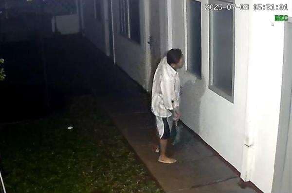 Terkuak! Alasan Penjaga Indekos Bolak-balik di Depan Kamar Arya Diplomat Kemlu Terkuak! Alasan Penjaga Indekos Bolak-balik di Depan Kamar Arya Diplomat Kemlu