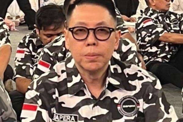 Prof Henry: Bapera Tegak Lurus Satu Komando Bersama Ketum Golkar Prof Henry: Bapera Tegak Lurus Satu Komando Bersama Ketum Golkar