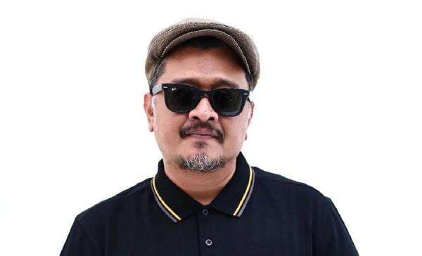 Profil Ade Paloh, Vokalis Band Sore yang Meninggal Dunia Profil Ade Paloh, Vokalis Band Sore yang Meninggal Dunia
