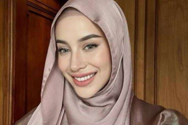 Profil Aghnia Punjabi, Selebgram yang Anaknya Jadi Korban Penganiayaan Pengasuh Profil Aghnia Punjabi, Selebgram yang Anaknya Jadi Korban Penganiayaan Pengasuh