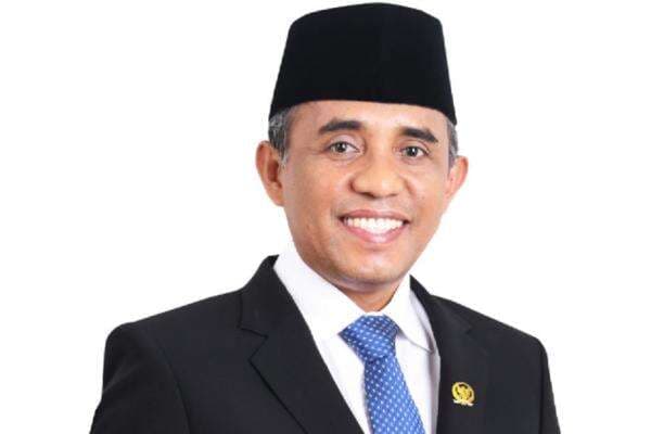 Profil Anwar Hafid, Gubernur yang Berani Cabut 2 Izin Tambang di Sulawesi Tengah Profil Anwar Hafid, Gubernur yang Berani Cabut 2 Izin Tambang di Sulawesi Tengah