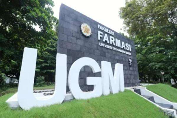 Profil Edy Meiyanto, Guru Besar Farmasi UGM yang Dipecat karena Kasus Asusila Profil Edy Meiyanto, Guru Besar Farmasi UGM yang Dipecat karena Kasus Asusila